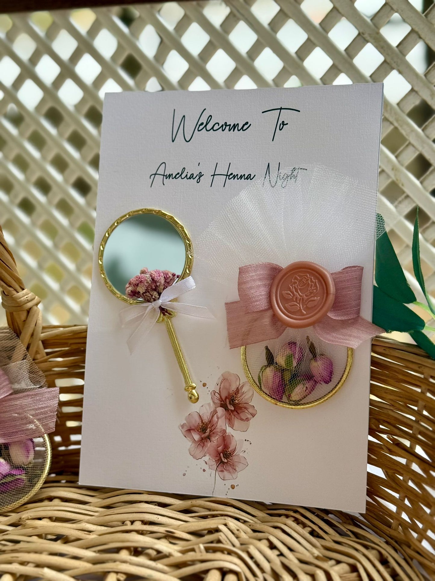 Set of 10 Personalized Mirror with Flower Wreath – Wedding, Engagement, Henna Night & Nikah Favors