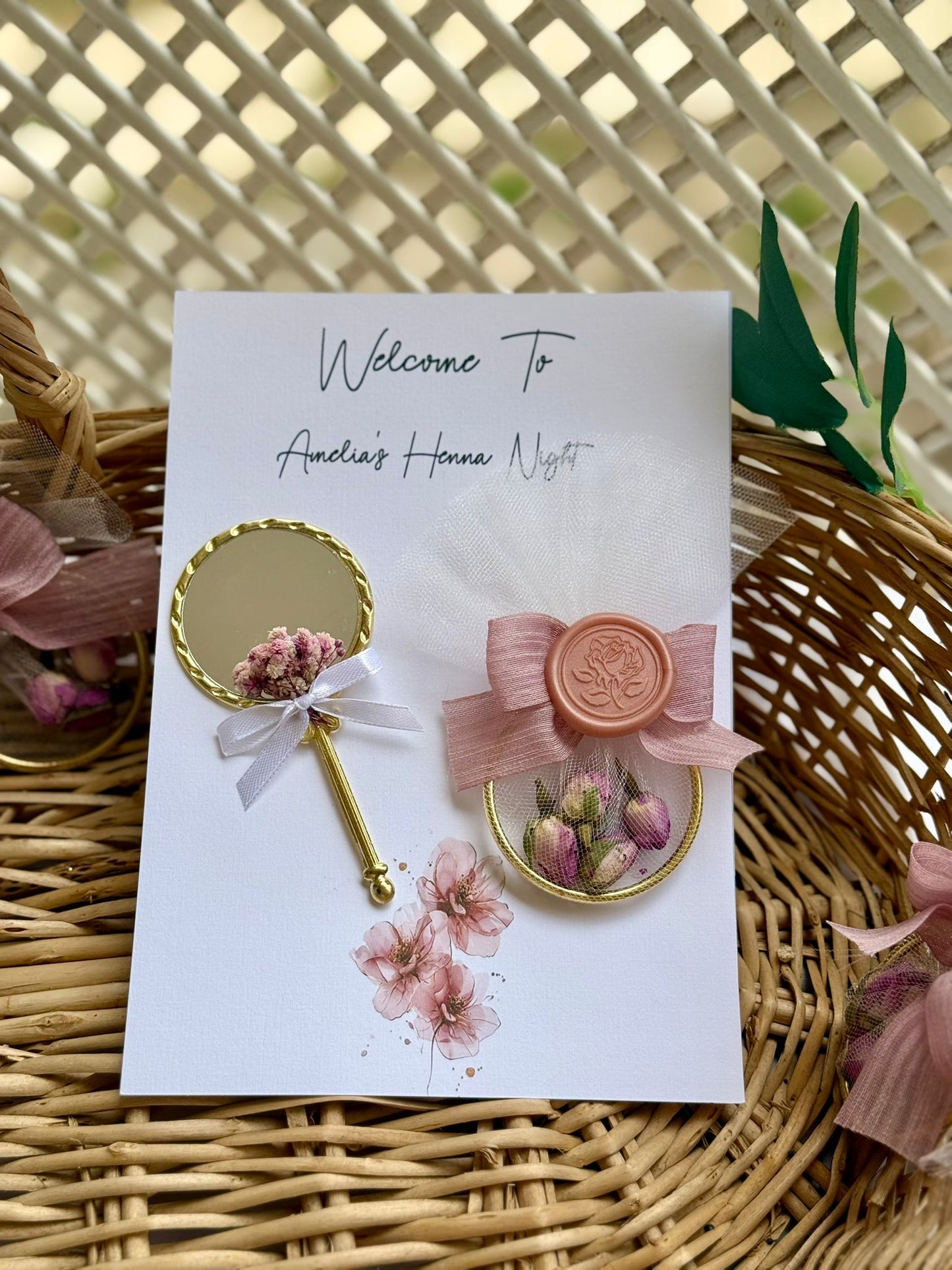 Set of 10 Personalized Mirror with Flower Wreath – Wedding, Engagement, Henna Night & Nikah Favors