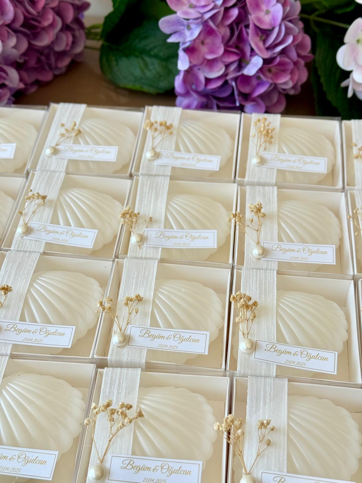 Set of 10 Boxed Oyster Pearl Candles – Wedding, Engagement, Henna Night & Party Favors