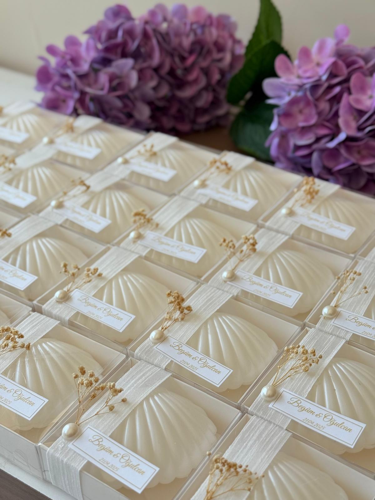 Set of 10 Boxed Oyster Pearl Candles – Wedding, Engagement, Henna Night & Party Favors