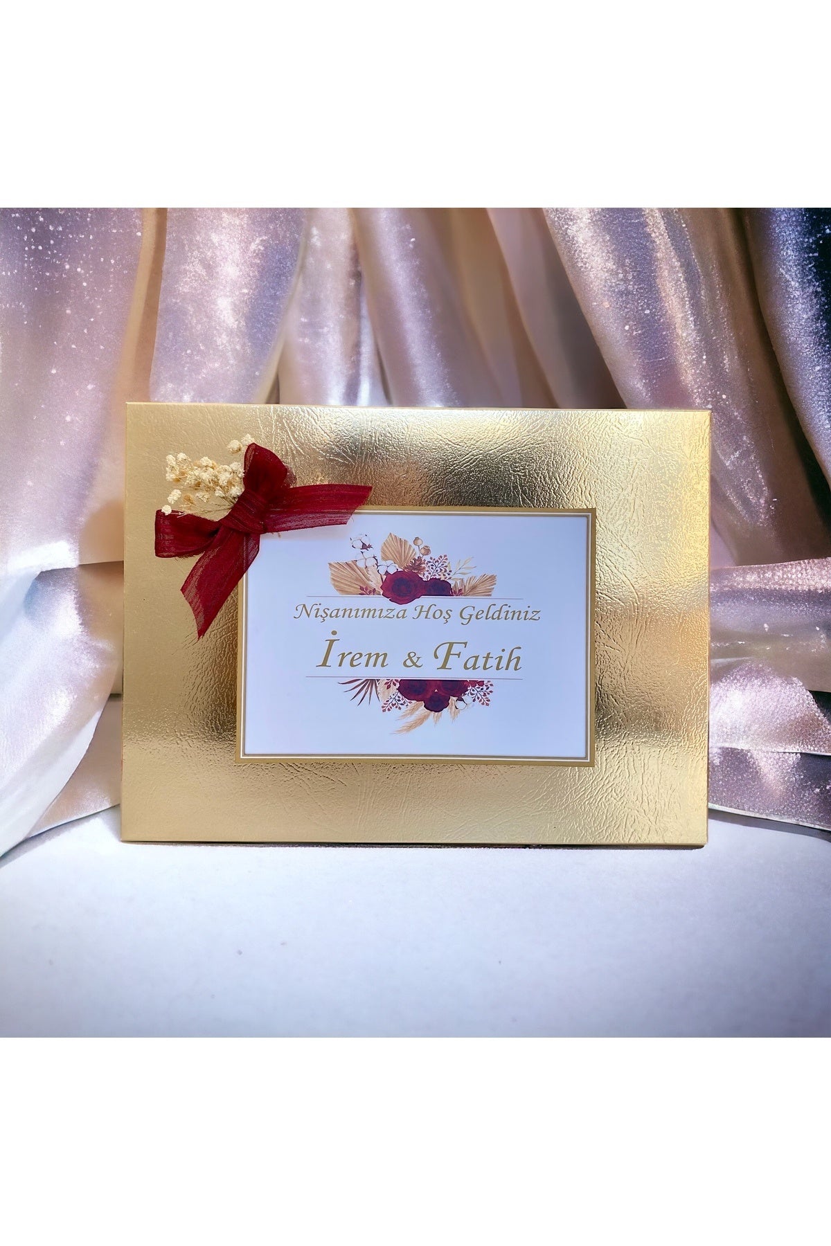 Kırmızı Çiçekli Gold Kutulu Nikah- Söz - Kız İsteme Çikolatası 72 Adet
