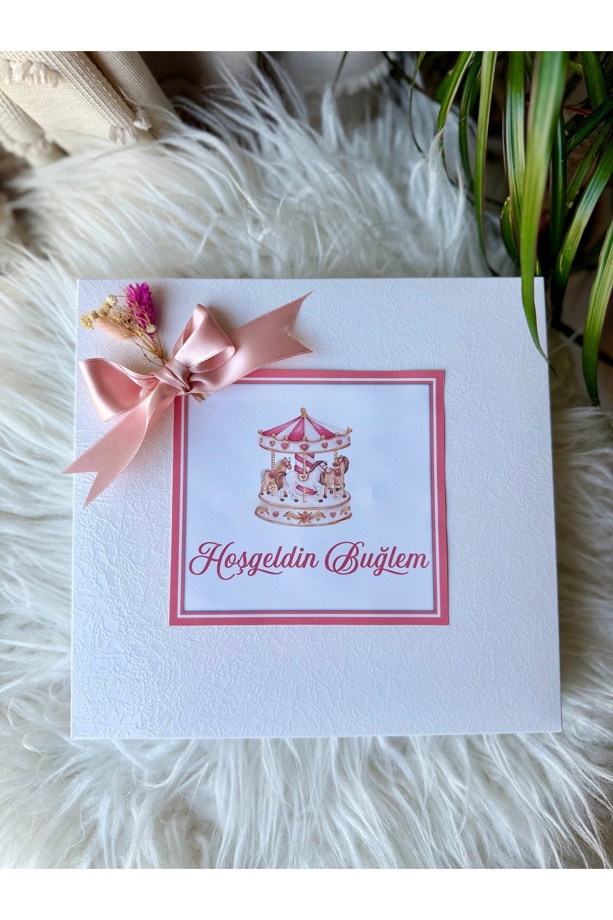 İsme Özel Atlıkarınca Modeli Kız Bebek Çikolatası 48 Adet  (Doğum, Doğum Günü, Mevlit Hediyelik)